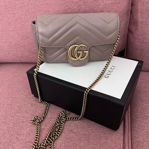 GG Marmont matelasse leather super mini bag in dusty pink